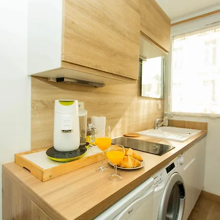 Champs Elysees & Arc De Triomphe - Studio - Cityapartmentstay * Paris