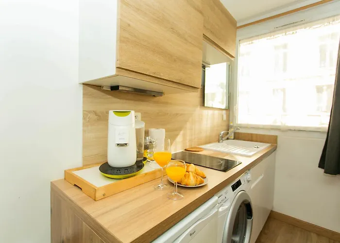 Champs Elysees & Arc De Triomphe - Studio - Cityapartmentstay * Paris