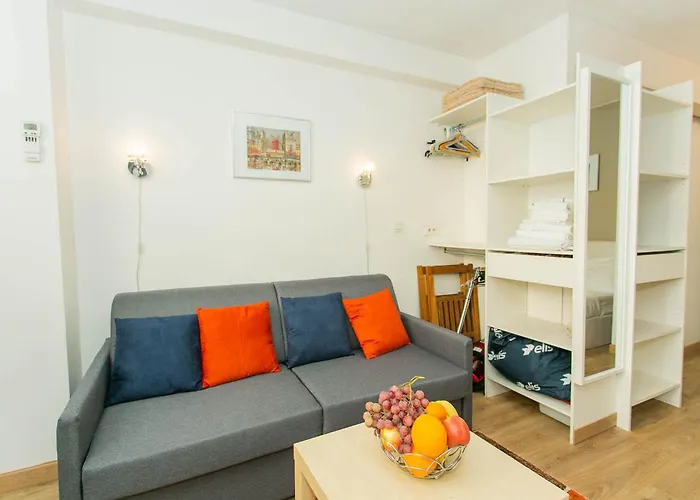 Champs Elysees & Arc De Triomphe - Studio - Cityapartmentstay