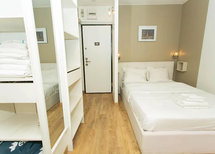 Champs Elysees & Arc De Triomphe - Studio - Cityapartmentstay * Paris